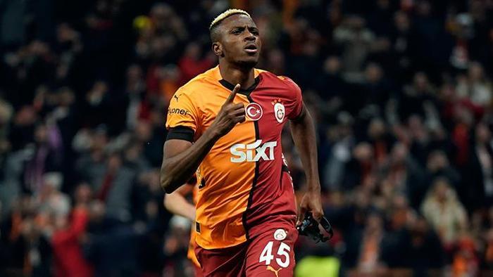 Galatasaraylı taraftarları sevince boğacak haber: Victor Osimhen kalabilir... 18 Galatasaraylı taraftarları sevince boğacak haber: Victor Osimhen kalabilir...- Futbol