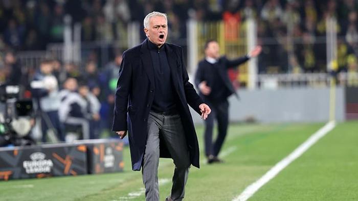 İngiliz devinde bir numaralı aday Jose Mourinho! Art arda gelişmeler... 19 İngiliz devinde bir numaralı aday Jose Mourinho! Art arda gelişmeler...- Futbol