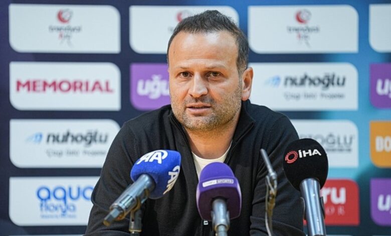 İstanbulspor Teknik Direktörü Osman Zeki Korkmaz: Oynaya oynaya elendik 11 İstanbulspor Teknik Direktörü Osman Zeki Korkmaz: Oynaya oynaya elendik- Futbol