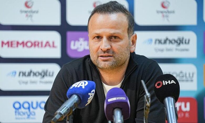İstanbulspor'da Osman Zeki Korkmaz'dan acı itiraf! 'Oynaya oynaya elendik' 11 İstanbulspor'da Osman Zeki Korkmaz'dan acı itiraf! 'Oynaya oynaya elendik'- Futbol