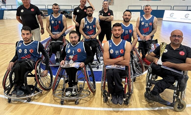İtalya’da engellerı aştık 11 İtalya’da engellerı aştık- Futbol