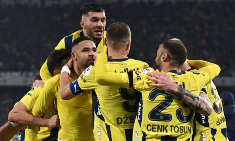 İtalyanlar onun için deliriyor: Fenerbahçe'nin yıldızını kafaya taktılar! Bonservisi belli oldu 20 İtalyanlar onun için deliriyor: Fenerbahçe'nin yıldızını kafaya taktılar! Bonservisi belli oldu- Futbol