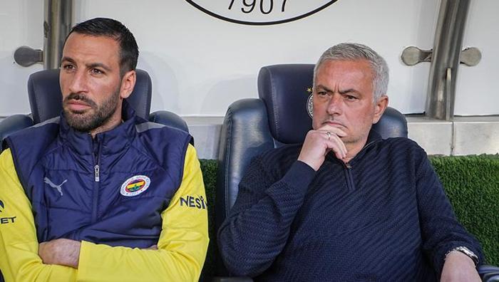 Jose Mourinho Fiumicino'da ortaya çıktı! İtalyanlar görüntüsünü yayınladı: Olay iddia 20 Jose Mourinho Fiumicino'da ortaya çıktı! İtalyanlar görüntüsünü yayınladı: Olay iddia- Futbol