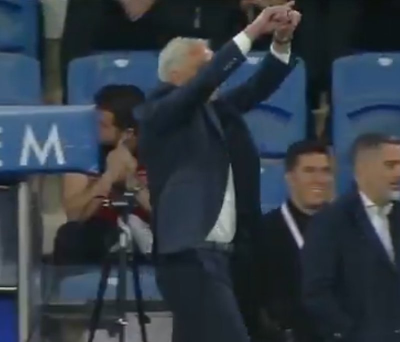 Jose Mourinho'dan hakeme VAR tepkisi!- Fenerbahçe