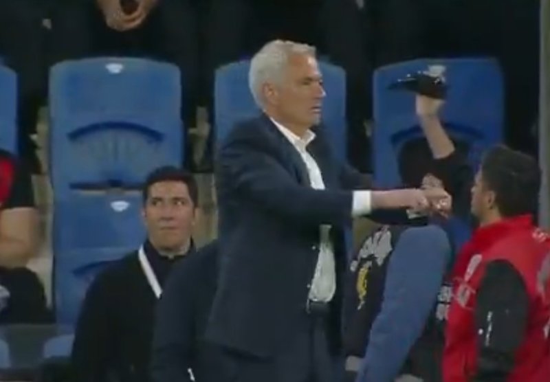 Jose Mourinho'dan hakeme VAR tepkisi!- Fenerbahçe
