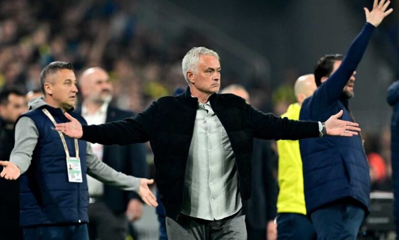 Jose Mourinho'dan yönetime ret! Görüşmeler tıkandı 18 Jose Mourinho'dan yönetime ret! Görüşmeler tıkandı- Fenerbahçe