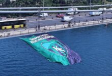 Kocaelispor'un bayrağı İstanbul Boğazı'na asıldı- Diğer Haberler