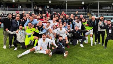 Manisa FK ligde kalmayı kutluyor- Ligler