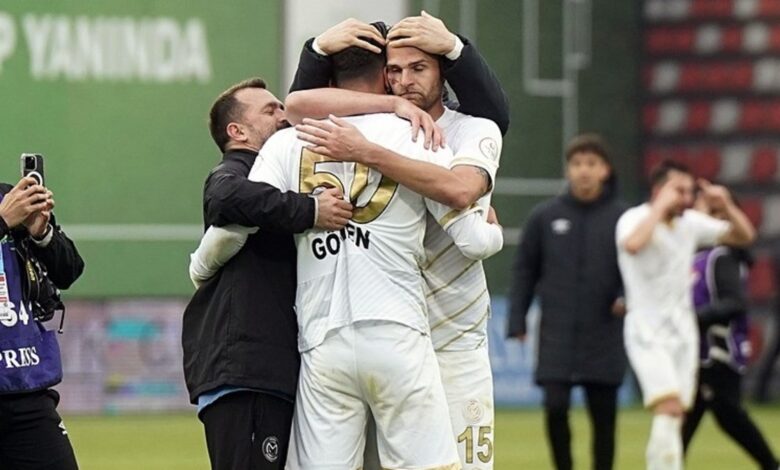 Manisaspor son nefeste tutundu 11 Manisaspor son nefeste tutundu- Futbol