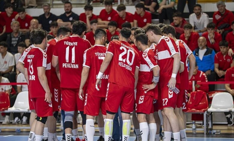 Millilerin rakibi Almanya 11 Millilerin rakibi Almanya- Fenerbahçe