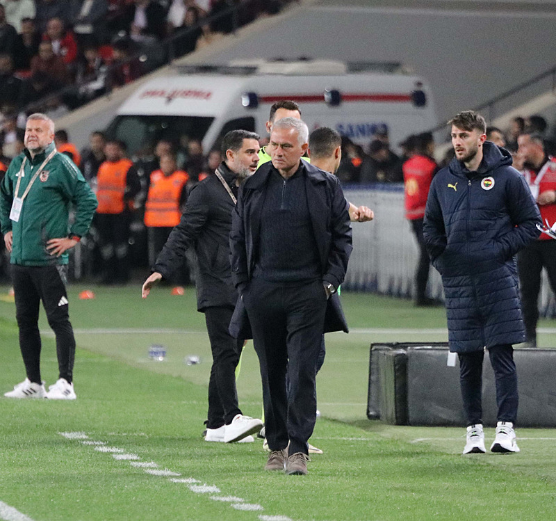 MUHTEMEL 11'LER | Fenerbahçe-Beşiktaş maçı ne zaman, saat kaçta ve hangi kanalda?- Ligler