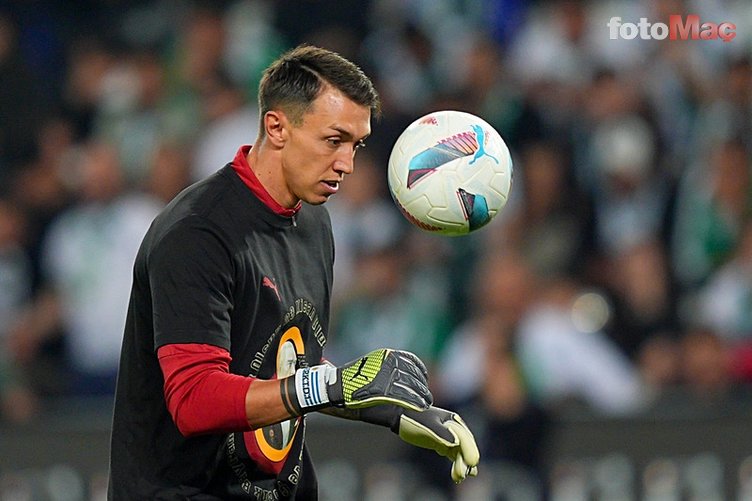 Muslera Galatasaray'a veda mı ediyor? Penarol Başkanı açıkladı- Futbol