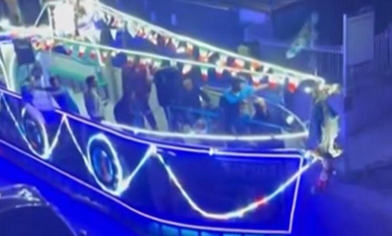 Napoli şampiyon oldu, taraftarlar karadan gemi yürüttü! 11 Napoli şampiyon oldu, taraftarlar karadan gemi yürüttü!- Futbol