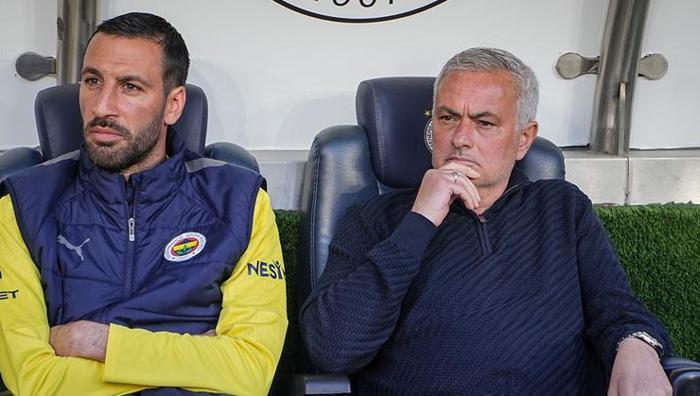 'Okan Buruk hanedanlık yarattı' Yardımcı antrenör Garcia Gomez'den olay itiraf: Mourinho'ya gerek yoktu 25 'Okan Buruk hanedanlık yarattı' Yardımcı antrenör Garcia Gomez'den olay itiraf: Mourinho'ya gerek yoktu- Futbol