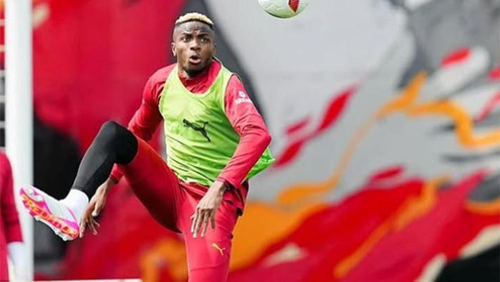 Osimhen Galatasaray'da hayatının şokunu yaşadı! Şampiyonluk maçında... 21 Osimhen Galatasaray'da hayatının şokunu yaşadı! Şampiyonluk maçında...- Futbol