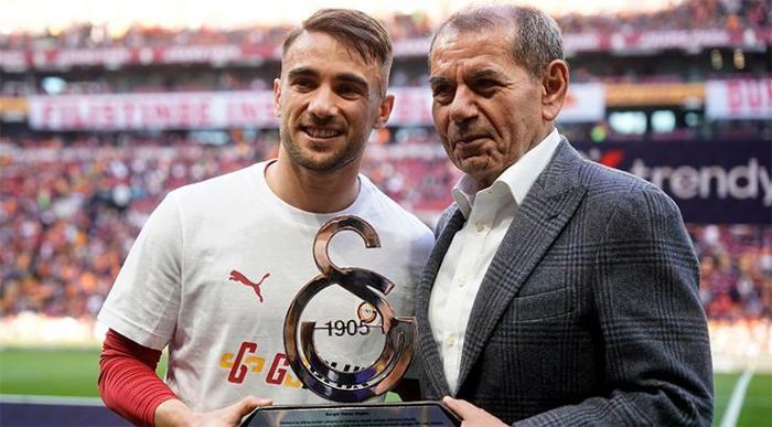 Osimhen'i beklerken Galatasaray'dan sürpriz transfer atağı! Yeni isim ortaya çıktı 21 Osimhen'i beklerken Galatasaray'dan sürpriz transfer atağı! Yeni isim ortaya çıktı- Futbol