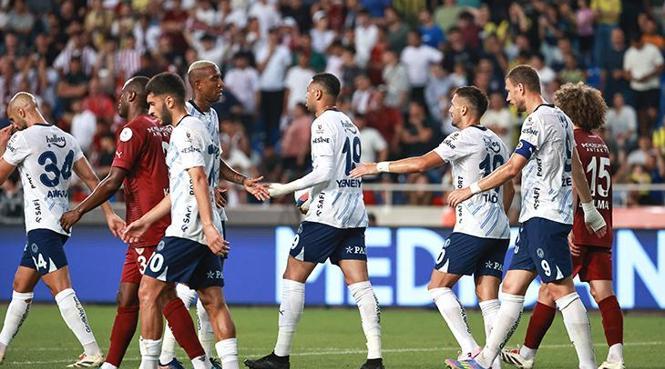 (ÖZET) FENERBAHÇE'YE MERSİN'DE BÜYÜK ŞOK! Hatayspor - Fenerbahçe maçı sonucu: 4-2 25 (ÖZET) FENERBAHÇE'YE MERSİN'DE BÜYÜK ŞOK! Hatayspor - Fenerbahçe maçı sonucu: 4-2- Futbol