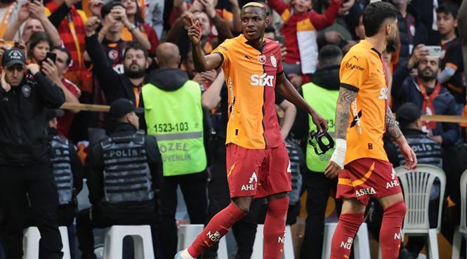 (ÖZET) Galatasaray - Kayserispor maç sonucu: 3-0 | Süper Lig'de şampiyon Galatasaray! 36 (ÖZET) Galatasaray - Kayserispor maç sonucu: 3-0 | Süper Lig'de şampiyon Galatasaray!- Futbol