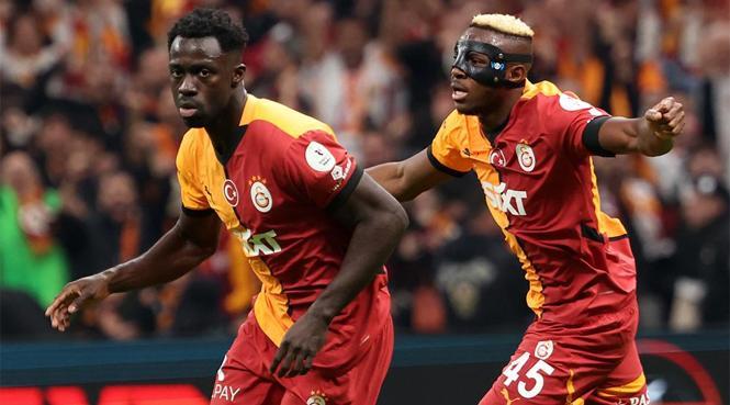 (ÖZET) Göztepe - Galatasaray maç sonucu: 0-2 | Şampiyondan üst üste 10. galibiyet! 33 (ÖZET) Göztepe - Galatasaray maç sonucu: 0-2 | Şampiyondan üst üste 10. galibiyet!- Futbol