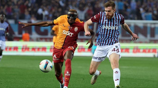 (ÖZET) Trabzonspor - Galatasaray maç sonucu: 0-2 | Şampiyonluk yolunda hata yok! 35 (ÖZET) Trabzonspor - Galatasaray maç sonucu: 0-2 | Şampiyonluk yolunda hata yok!- Futbol