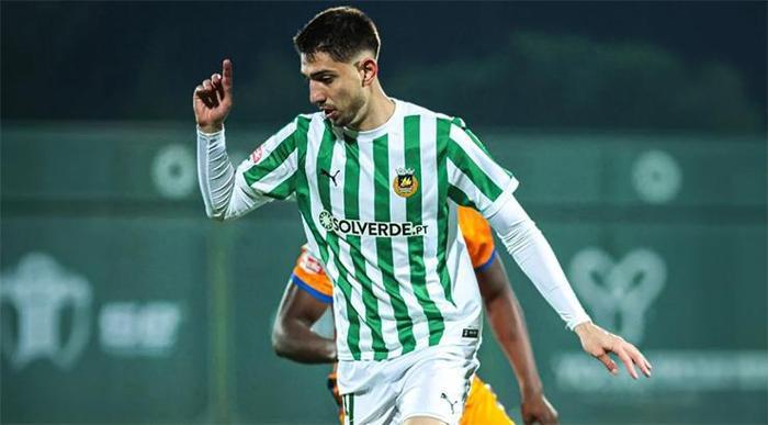 Portekiz'de gündem Demir Ege Tıknaz! İki gol attı üç büyükler ve Alman devi peşine düştü 21 Portekiz'de gündem Demir Ege Tıknaz! İki gol attı üç büyükler ve Alman devi peşine düştü- Futbol