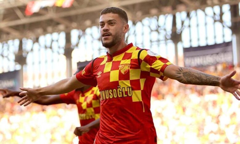 Romulo rekor peşinde 11 Romulo rekor peşinde- Futbol