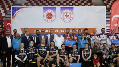 Şampiyon Ağrı Adalet- Futbol