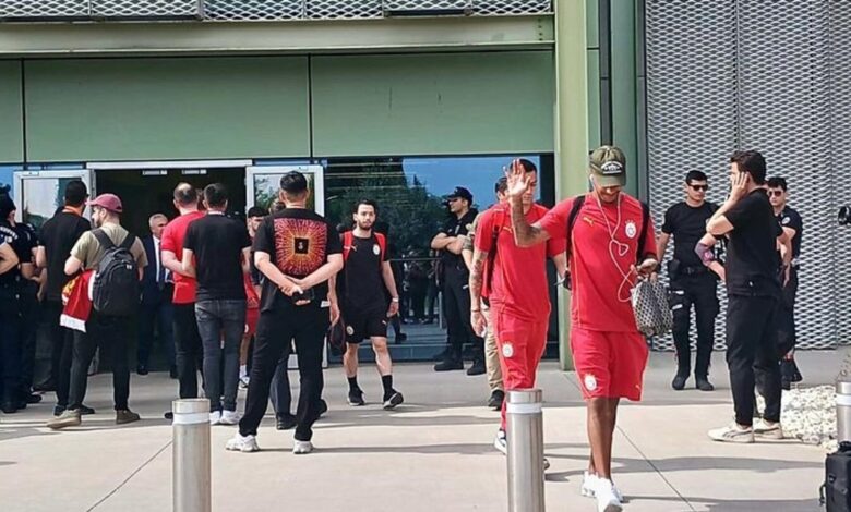 Şampiyon Galatasaray İzmir deplasmanında! İşte Okan Buruk'un Göztepe maçı 11'i 20 Şampiyon Galatasaray İzmir deplasmanında! İşte Okan Buruk'un Göztepe maçı 11'i- Futbol