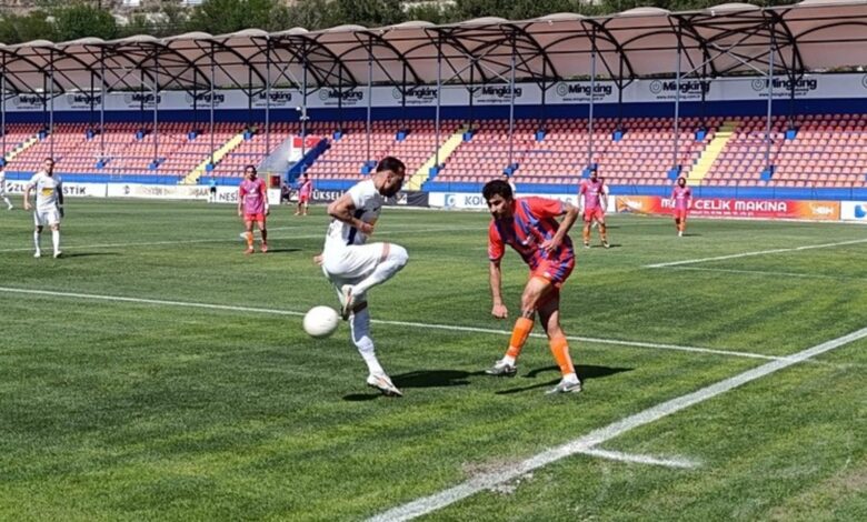 Şampiyon Sarıyer 12 Şampiyon Sarıyer- Ligler