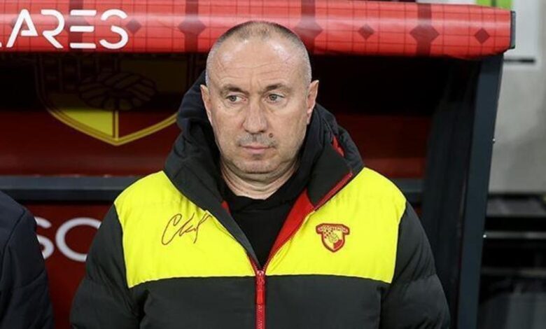 Stoilov'dan Göztepe taraftarına çağrı 11 Stoilov'dan Göztepe taraftarına çağrı- Beşiktaş