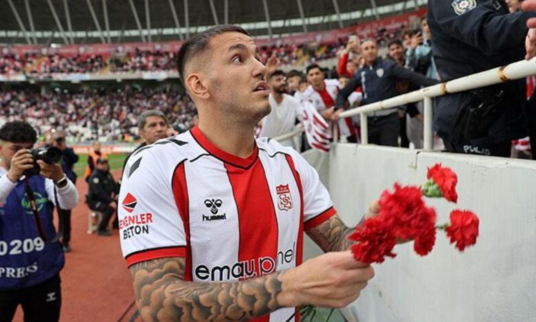 Süper Lig'in yıldızı kadro dışı kaldı! Teknik direktör eleştirmişti... 11 Süper Lig'in yıldızı kadro dışı kaldı! Teknik direktör eleştirmişti...- Diğer Haberler