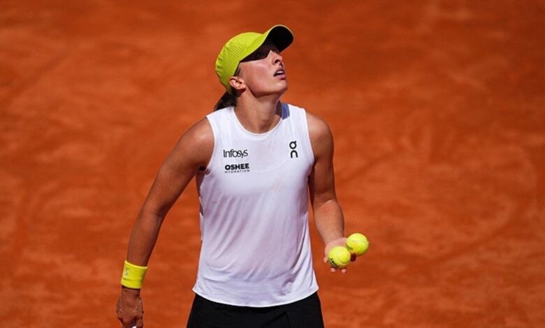"Toprağın kraliçesi" Swiatek, Roland Garros'ta üst üste 4. şampiyonluk için korta çıkacak 11 "Toprağın kraliçesi" Swiatek, Roland Garros'ta üst üste 4. şampiyonluk için korta çıkacak- Diğer Haberler