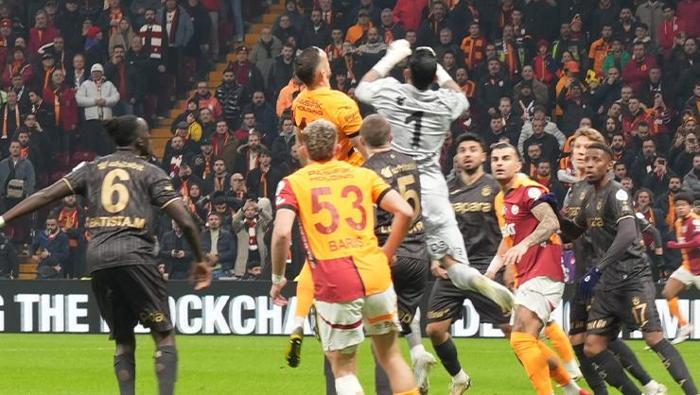 Trabzonspor - Galatasaray maçı canlı izle | TS GS maçı şifresiz izle (Süper Lig 35. hafta maç yayını) 21 Trabzonspor - Galatasaray maçı canlı izle | TS GS maçı şifresiz izle (Süper Lig 35. hafta maç yayını)- Futbol