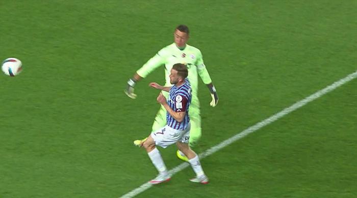Trabzonspor - Galatasaray maçına damga vuran pozisyonu Trio ekibi değerlendirdi! Maça damga vuran Muslera - Visca pozisyonu! 48 Trabzonspor - Galatasaray maçına damga vuran pozisyonu Trio ekibi değerlendirdi! Maça damga vuran Muslera - Visca pozisyonu!- Futbol