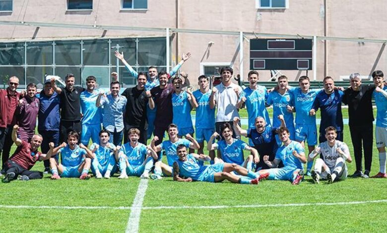 Trabzonspor U19 takımı sezonu şampiyon tamamladı 11 Trabzonspor U19 takımı sezonu şampiyon tamamladı- Futbol