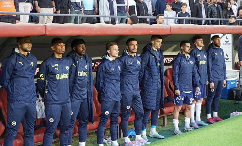 TRANSFER HABERİ - Fenerbahçe'de ilk ayrılık belli oldu! Eşyalarını topladı 17 TRANSFER HABERİ - Fenerbahçe'de ilk ayrılık belli oldu! Eşyalarını topladı- Fenerbahçe