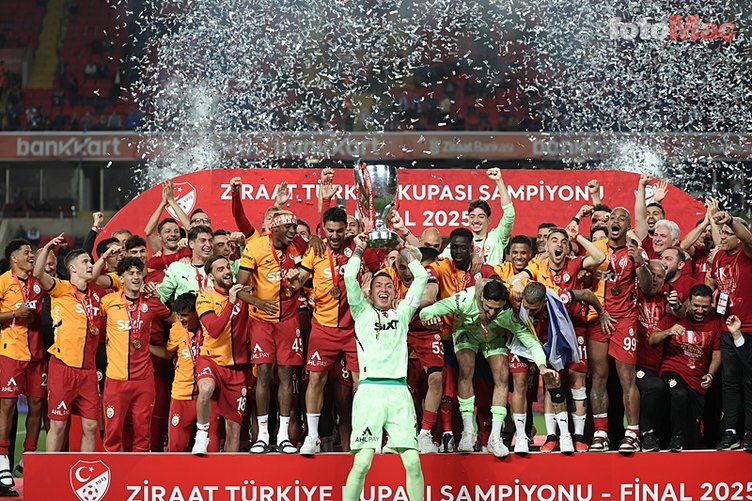 TRANSFER HABERİ | Galatasaray'ın yıldızına Ada kancası! Yeniden talip oldular- Futbol