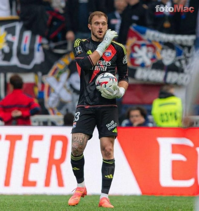 TRANSFER HABERLERİ | Yönetim kararını verdi! İşte Livakovic'in yerine son aday- Fenerbahçe