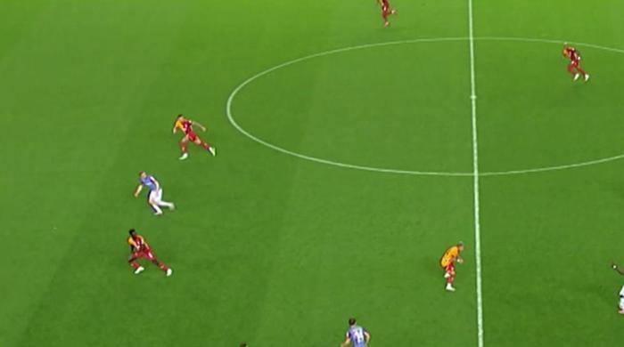 Trio'da Trabzonspor - Galatasaray maçının tartışmalı kararlarını değerlendirildi: Maça damga vuran Muslera - Visca pozisyonu! 61 Trio'da Trabzonspor - Galatasaray maçının tartışmalı kararlarını değerlendirildi: Maça damga vuran Muslera - Visca pozisyonu!- Futbol