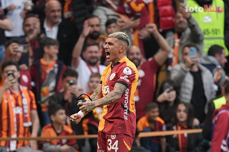 Usta yazardan Aslan'a övgü dolu sözler: Şimdiden 'G.Saray şampi...' diyorum!- Futbol