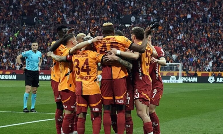 Usta yazardan Aslan'a övgü dolu sözler: Şimdiden 'G.Saray şampi...' diyorum!- Futbol