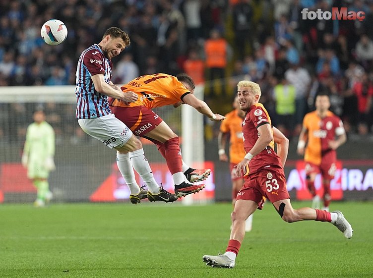Usta yazardan Galatasaray'a övgü dolu sözler: "Futbolda altın yıllarını yaşıyor!"- Futbol