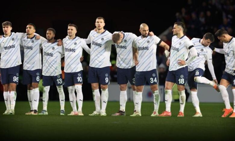 Ve Fenerbahçe'de ilk ayrılık kesinleşti! Yıldız futbolcu veda ediyor... 17 Ve Fenerbahçe'de ilk ayrılık kesinleşti! Yıldız futbolcu veda ediyor...- Futbol