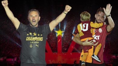 Yenikapı'da Galatasaray kupasına kavuştu! 25. şampiyonluk coşkuyla kutlandı- Galatasaray