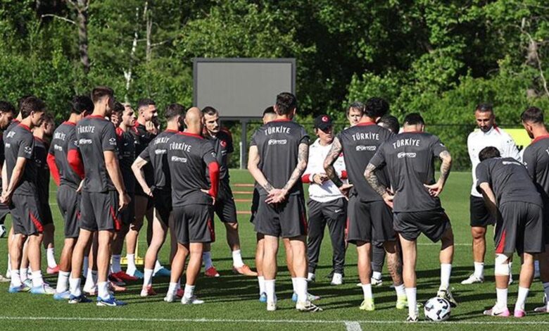A Milli Takım hazırlıklarına devam etti 11 A Milli Takım hazırlıklarına devam etti- Futbol