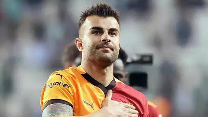 Abdülkerim Bardakcı'dan gönderme! Konyaspor ve milli takım itirafı 'Ben bunları hak etmedim' 28 Abdülkerim Bardakcı'dan gönderme! Konyaspor ve milli takım itirafı 'Ben bunları hak etmedim'- Futbol