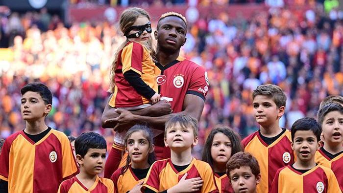 Al-Hilal tekrar masaya oturdu! Victor Osimhen'e tarihi teklif 22 Al-Hilal tekrar masaya oturdu! Victor Osimhen'e tarihi teklif- Futbol