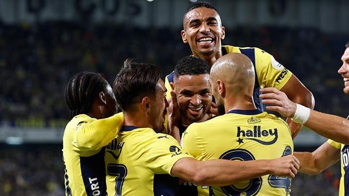 Al Hilal'den Fenerbahçeli yıldıza rekor teklif! Ödemeyi kabul ettiler, gözler yönetiminde 18 Al Hilal'den Fenerbahçeli yıldıza rekor teklif! Ödemeyi kabul ettiler, gözler yönetiminde- Futbol