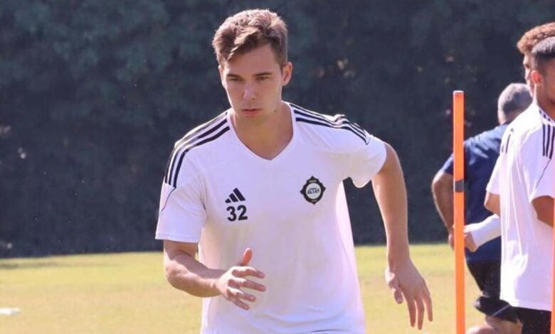 Altay'da yol ayrımı- Futbol