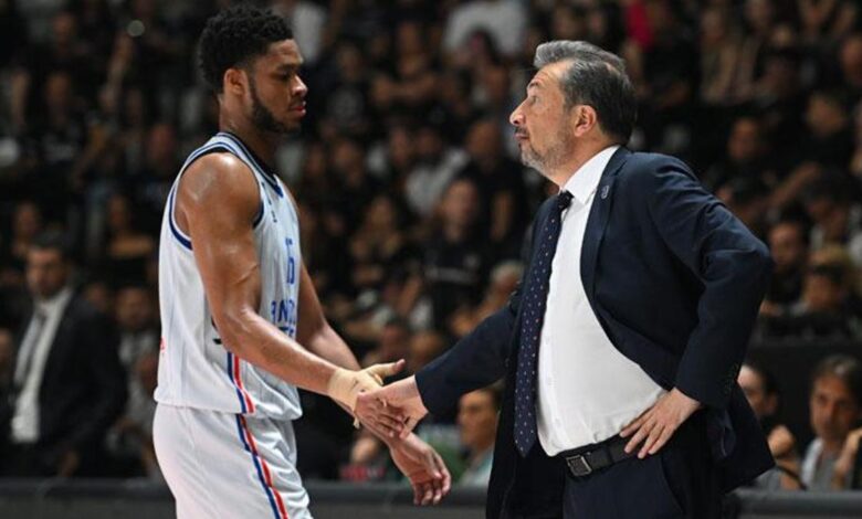 Anadolu Efes'te ayrılık! Resmen açıklandı 11 Anadolu Efes'te ayrılık! Resmen açıklandı- Futbol